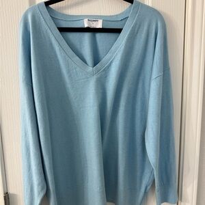 Old Navy Women's Sky Blue V-Neck Sweater